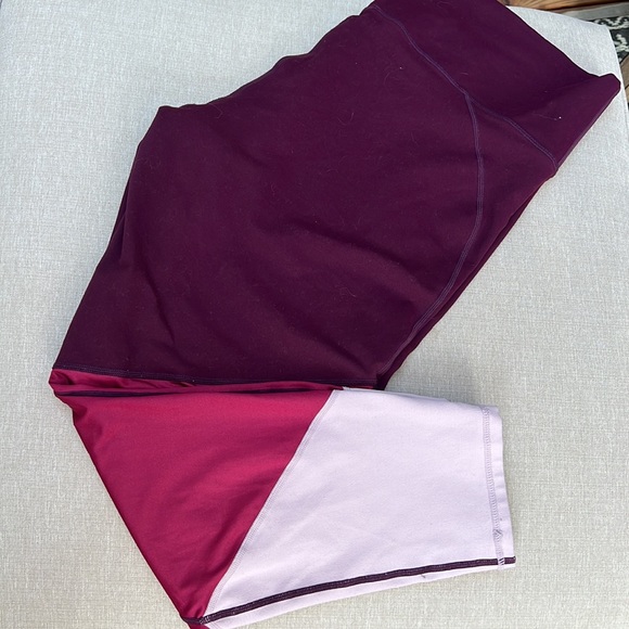 Fabletics Powerhold Leggings 7/8 length Tri color/ Size 3X - Picture 4 of 8